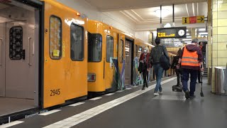 UBahn Berlin  Friedrichstraße [upl. by Dlared]