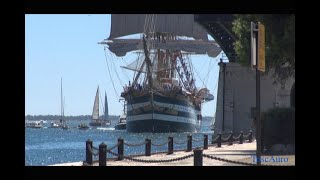 Nave Amerigo Vespucci a Taranto [upl. by Putscher860]